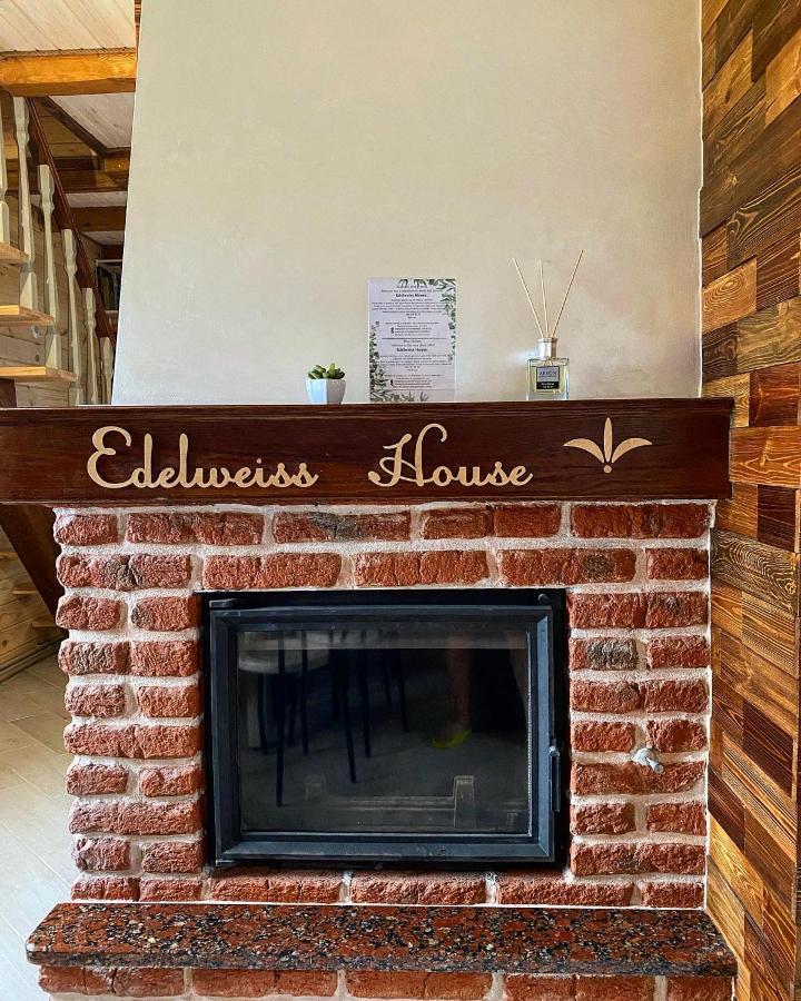 ホテル Edelweiss House スヴィチャス エクステリア 写真
